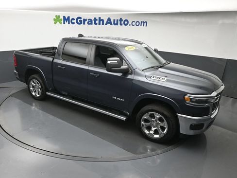 Used 2025 RAM 1500 Big Horn AWD/4WD image 3