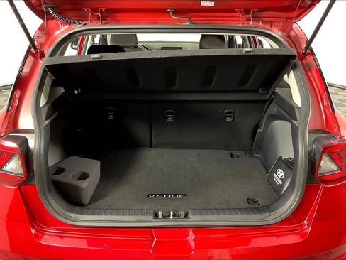 Used 2023 Hyundai Venue SE w/ Cargo Package FWD image 35