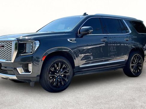 Used 2021 GMC Yukon Denali w/ Denali Premium Package AWD/4WD image 5