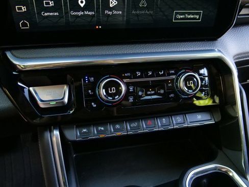 Used 2024 GMC Sierra 1500 Denali w/ Denali Reserve Package image 14