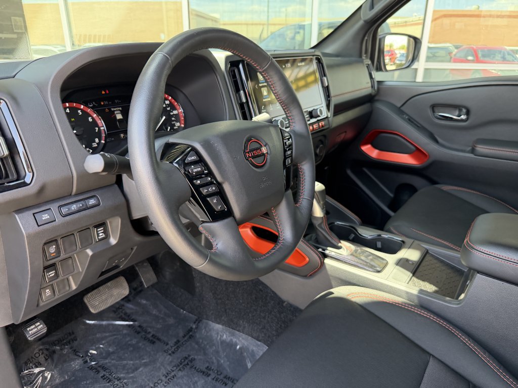 Used 2025 Nissan Frontier Pro-X w/ Pro Convenience Package RWD image 29