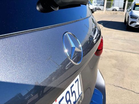 Used 2022 Mercedes-Benz GLB 250 image 24