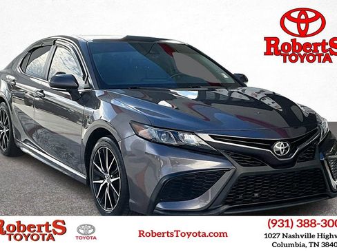 Certified 2022 Toyota Camry SE w/ Convenience Package image 1
