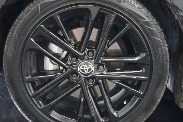 Used 2025 Toyota Camry SE FWD image 4