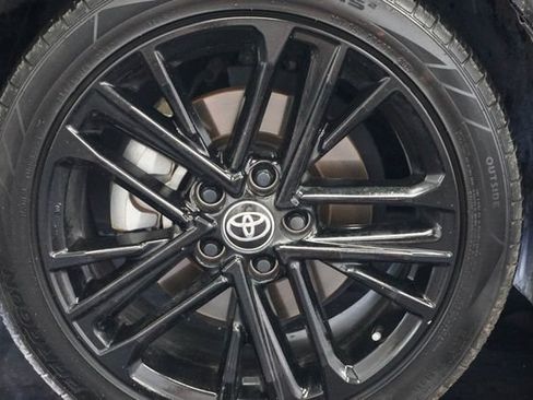 Used 2025 Toyota Camry SE FWD image 4