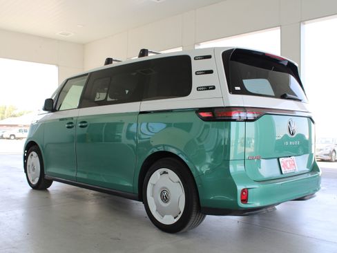 New 2025 Volkswagen ID. Buzz 1st Edition image 5
