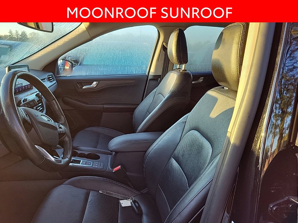 Used 2020 Ford Escape Titanium FWD image 6