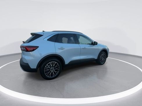 New 2026 Ford Escape w/ PHEV Premium Package image 8