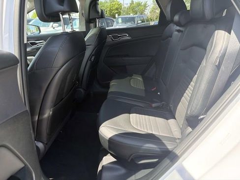 Used 2024 Kia Sportage SX AWD/4WD image 17