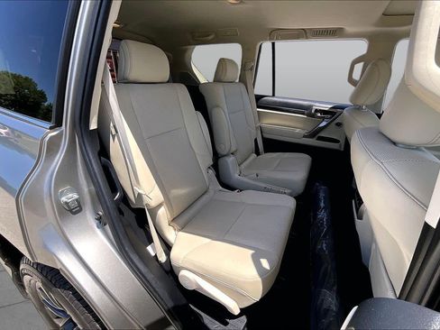 Used 2023 Lexus GX 460 Premium AWD/4WD image 21