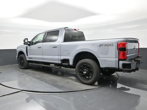 New 2026 Ford F250 Lariat w/ Black Appearance Package image 6