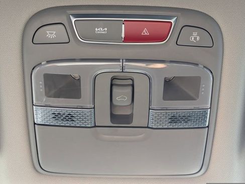 Certified 2024 Kia Telluride EX w/ EX Captain's Chair Package FWD image 24