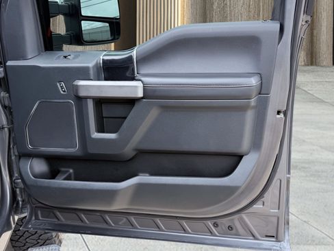 Used 2022 Ford F250 Platinum AWD/4WD image 42