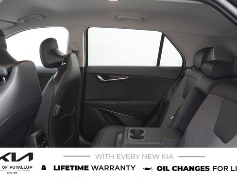 New 2026 Kia Niro EX FWD image 12