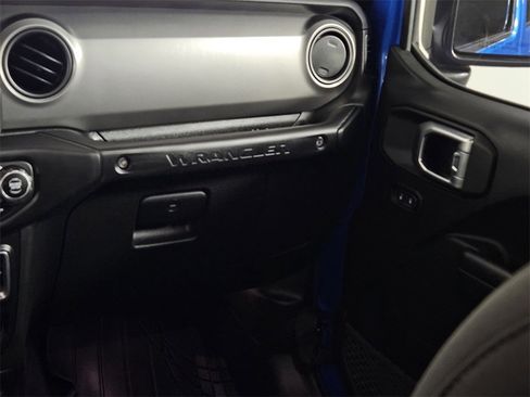 Used 2021 Jeep Wrangler Unlimited Sport image 10