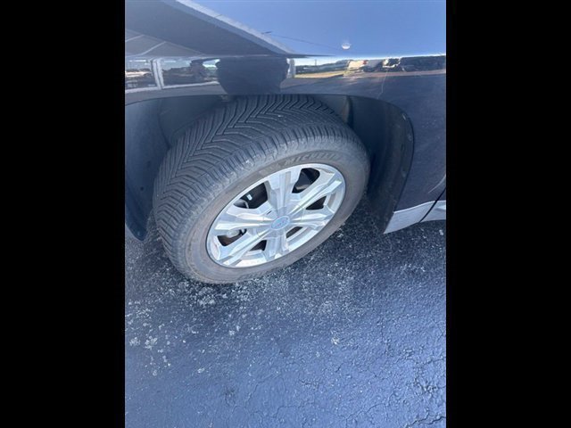 Used 2017 GMC Terrain SLE FWD image 16