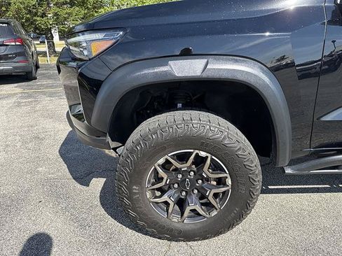 Used 2024 Chevrolet Colorado ZR2 w/ ZR2 Convenience Package III AWD/4WD image 47