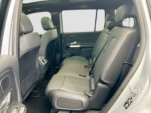 Certified 2025 Mercedes-Benz GLB 250 image 19