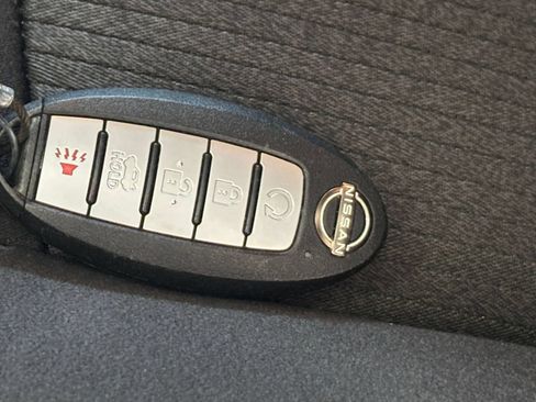 Used 2025 Nissan Altima 2.5 SV FWD image 26