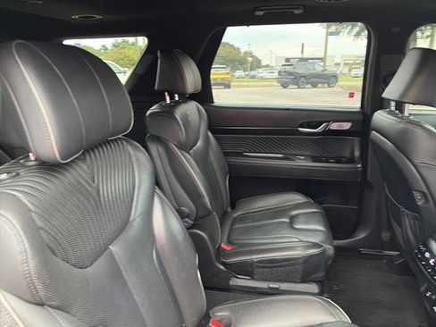 Used 2023 Hyundai Palisade Calligraphy image 11