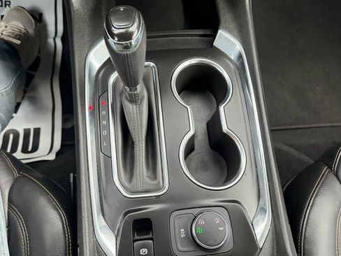 Used 2018 Chevrolet Traverse LT image 17