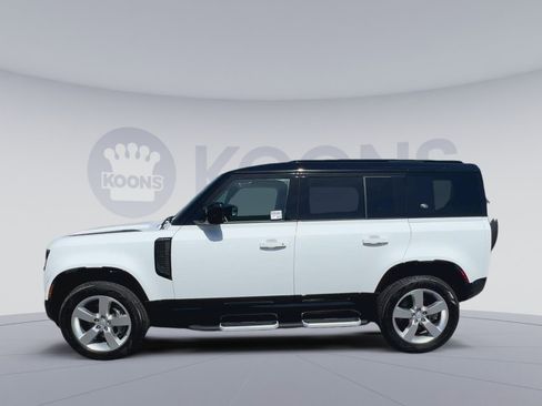 Used 2024 Land Rover Defender 110 X-Dynamic SE image 7