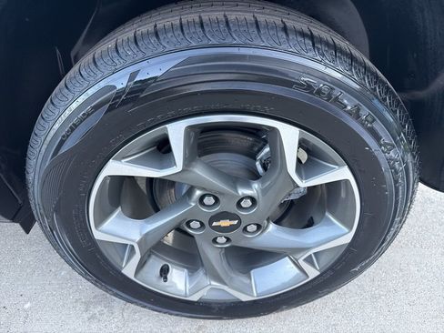 Used 2024 Chevrolet Trax LT w/ LT Convenience Package image 30