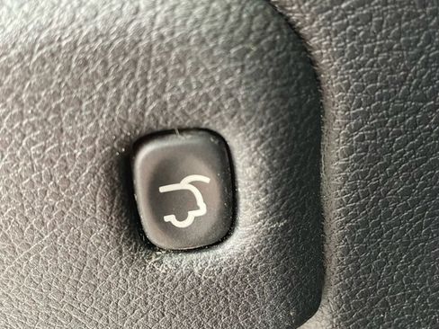 Used 2012 Jeep Grand Cherokee Overland image 27