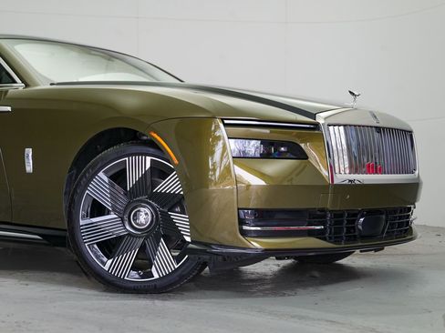 Certified 2024 Rolls-Royce Spectre w/ Spectre Launch Package image 2