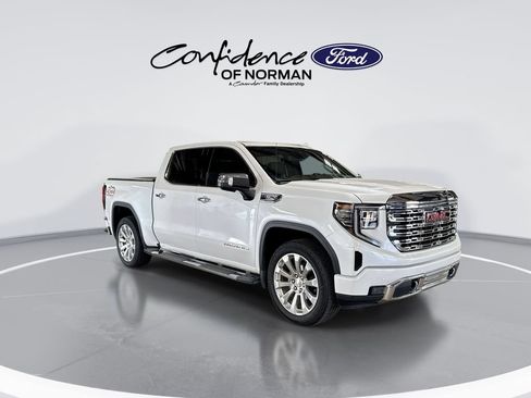 Used 2022 GMC Sierra 1500 Denali AWD/4WD image 11