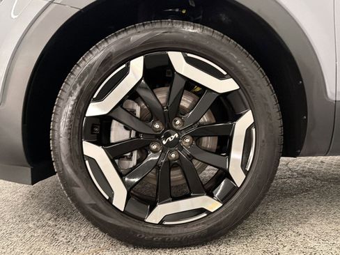 Used 2025 Kia Telluride S AWD/4WD image 12