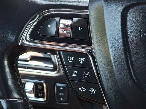 Used 2023 Lincoln Navigator Reserve AWD/4WD image 25