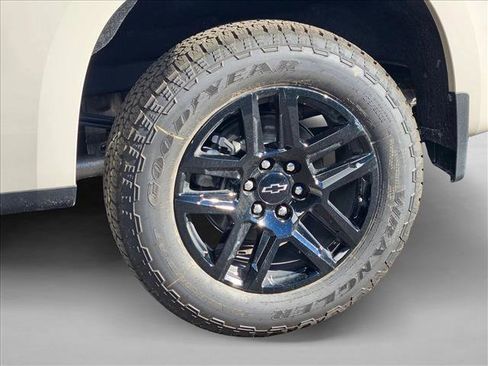 New 2026 Chevrolet Silverado 1500 RST w/ Dark Appearance Package image 10