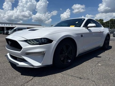 Used 2021 Ford Mustang Coupe RWD image 3