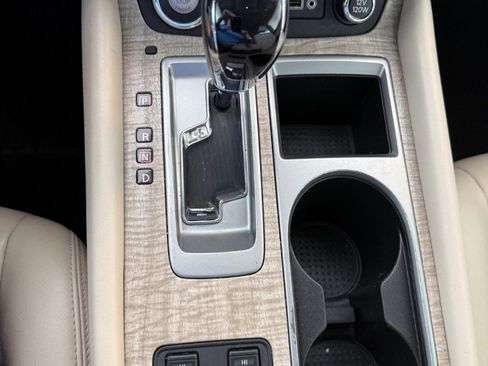 Used 2020 Nissan Murano SV w/ Premium Package FWD image 30