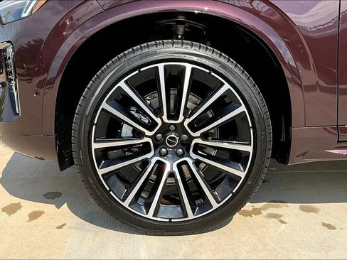 New 2026 Volvo XC90 B6 Plus image 25