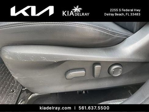 Used 2023 Subaru Forester Touring image 21