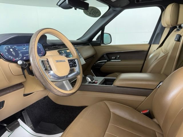 Used 2024 Land Rover Range Rover Long Wheelbase Autobiography AWD/4WD image 5