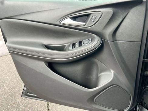 Used 2025 Buick Encore GX Preferred image 29