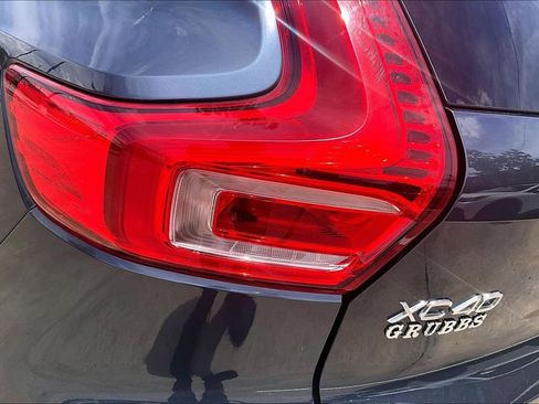 Used 2019 Volvo XC40 T5 Inscription AWD/4WD image 42