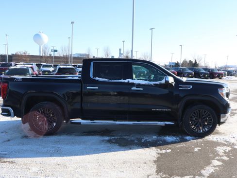 Used 2022 GMC Sierra 1500 SLT w/ SLT Premium Plus Package image 8
