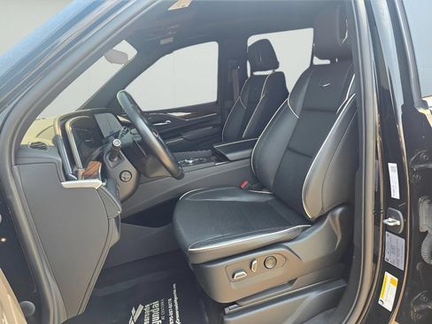 Used 2023 Cadillac Escalade Premium Luxury AWD/4WD image 11