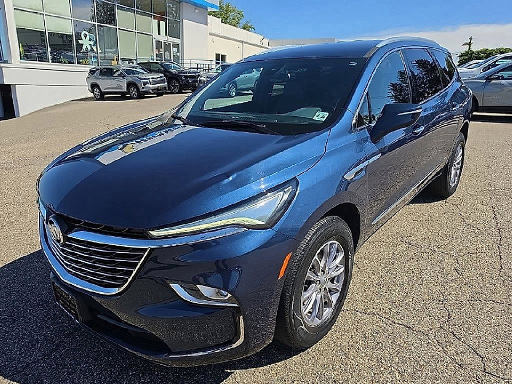 Used 2023 Buick Enclave Essence AWD/4WD image 24