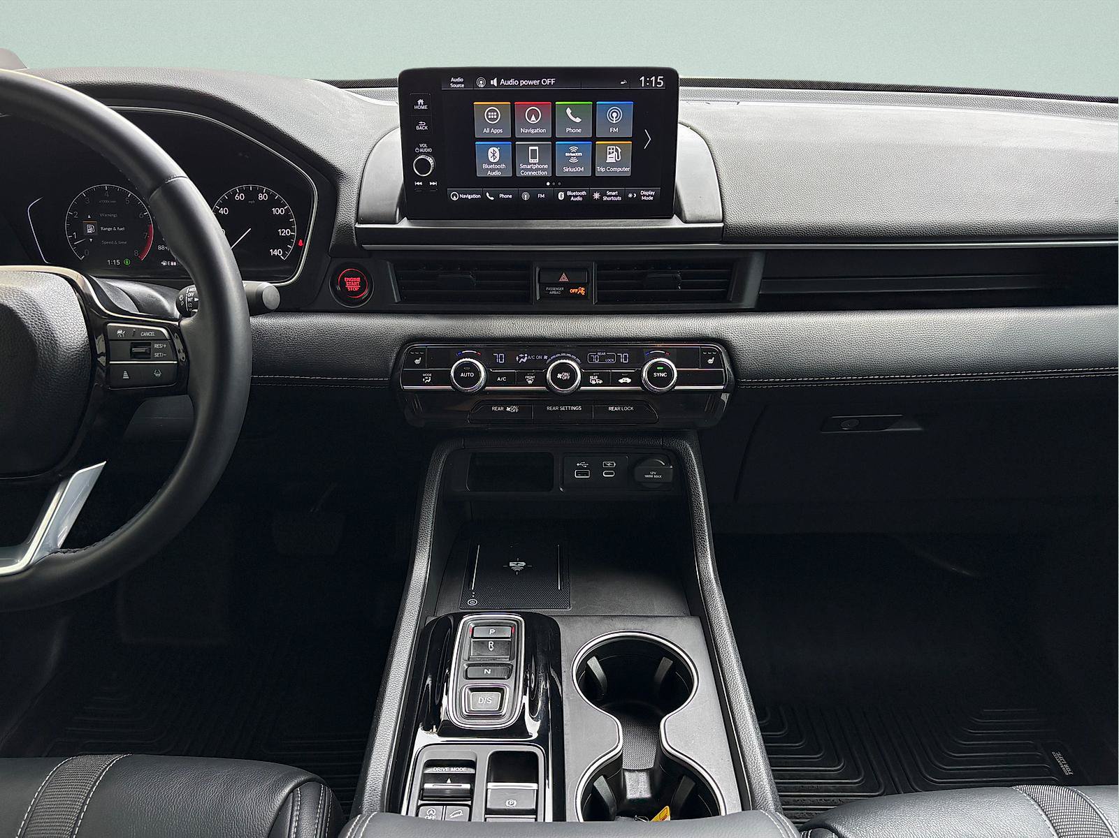Certified 2025 Honda Pilot Touring image 38