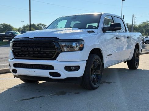 Used 2023 RAM 1500 Big Horn AWD/4WD image 3