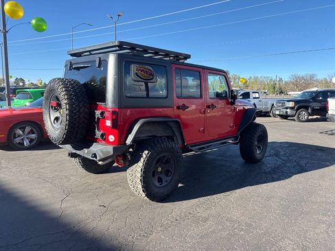 Used 2013 Jeep Wrangler Unlimited Rubicon image 8
