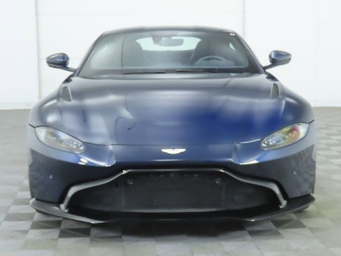 Used 2020 Aston Martin V8 Vantage Coupe image 2