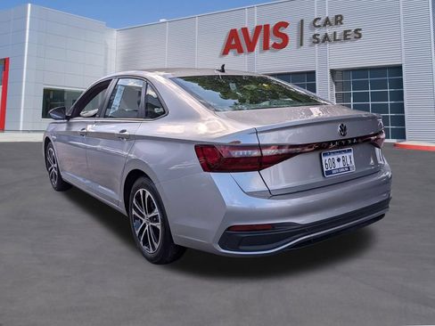 Used 2025 Volkswagen Jetta Sport FWD image 10
