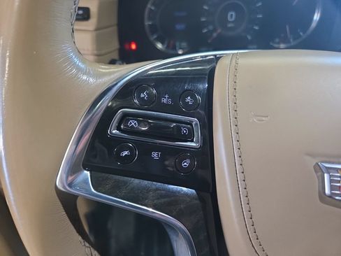 Used 2020 Cadillac Escalade Platinum AWD/4WD image 19