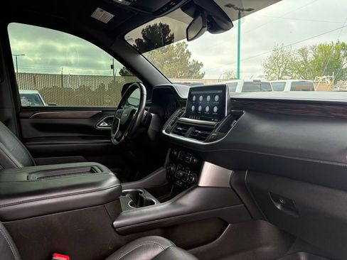 Used 2021 Chevrolet Tahoe LT w/ Luxury Package image 9